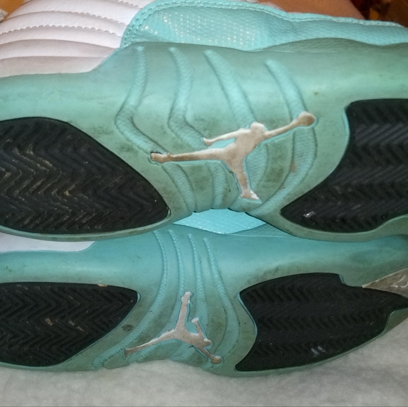 Jordan high tops girls - Picture 2 of 5